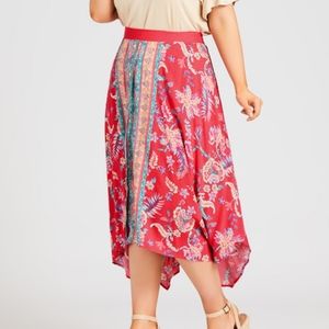 NWT Avenue Jess Hanky Hem Skirt